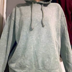 women’s hooded fleece sweatshirt